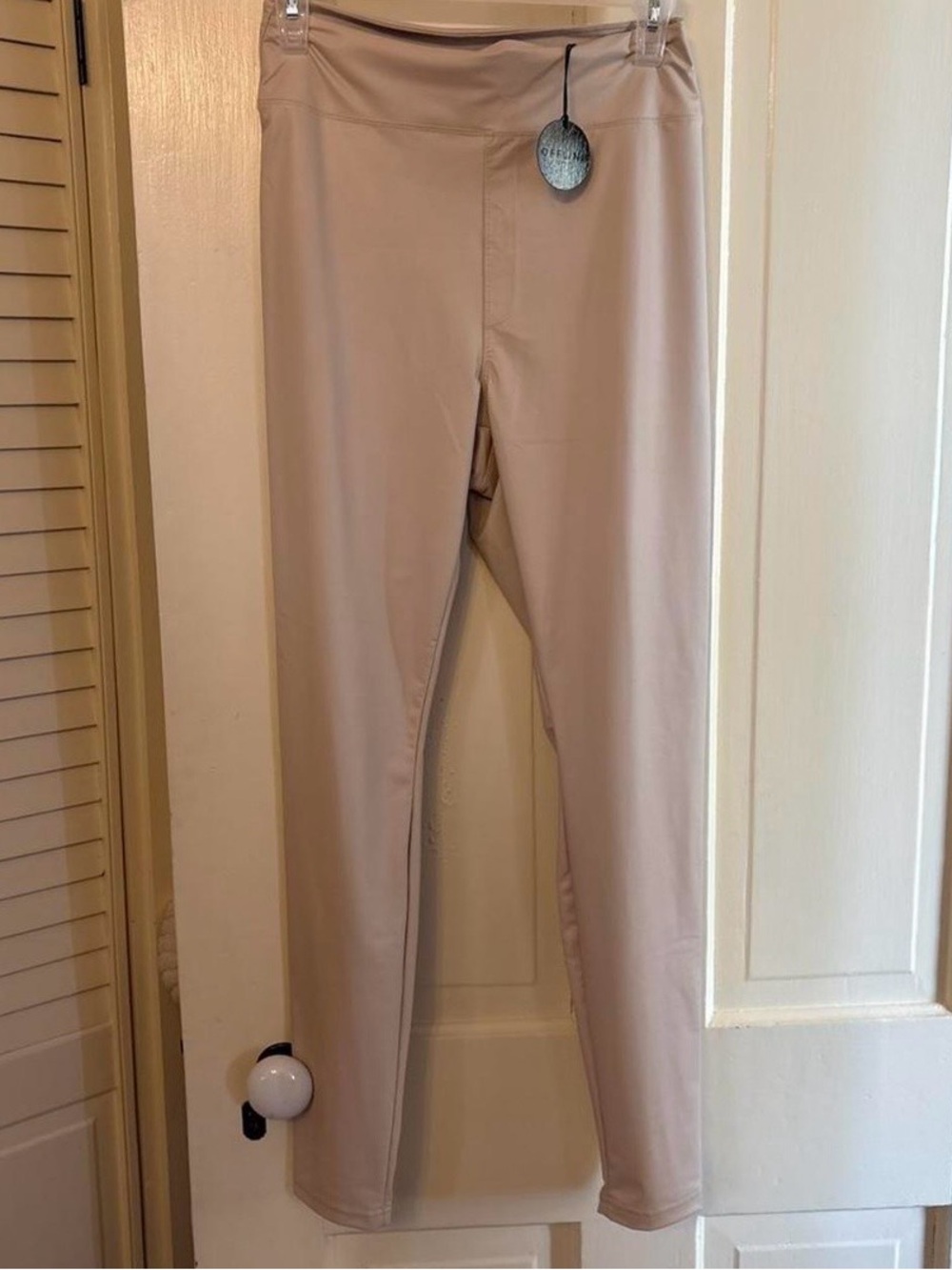 Aerie Women’s Lightweight Joggers in Light Taupe